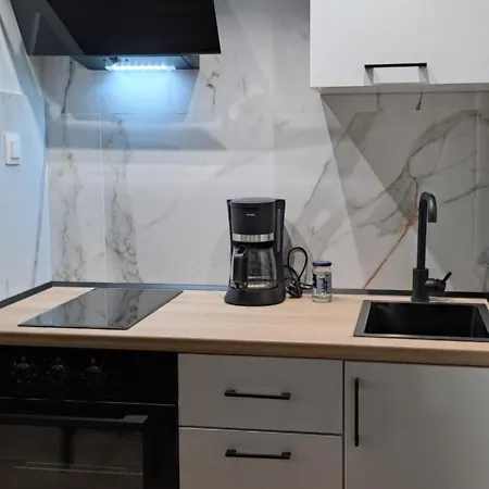 Loft Bianco Nero 아파트 *