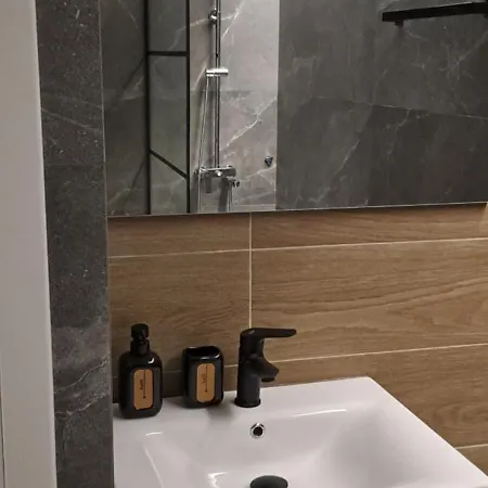 Loft Bianco Nero Tríkala