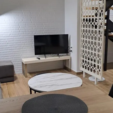 Loft Bianco Nero 아파트